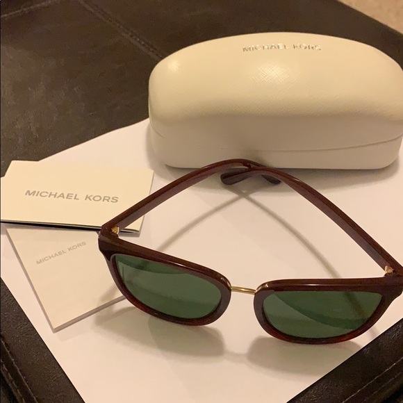 Michael Kors Women’s - Picture 1 of 4